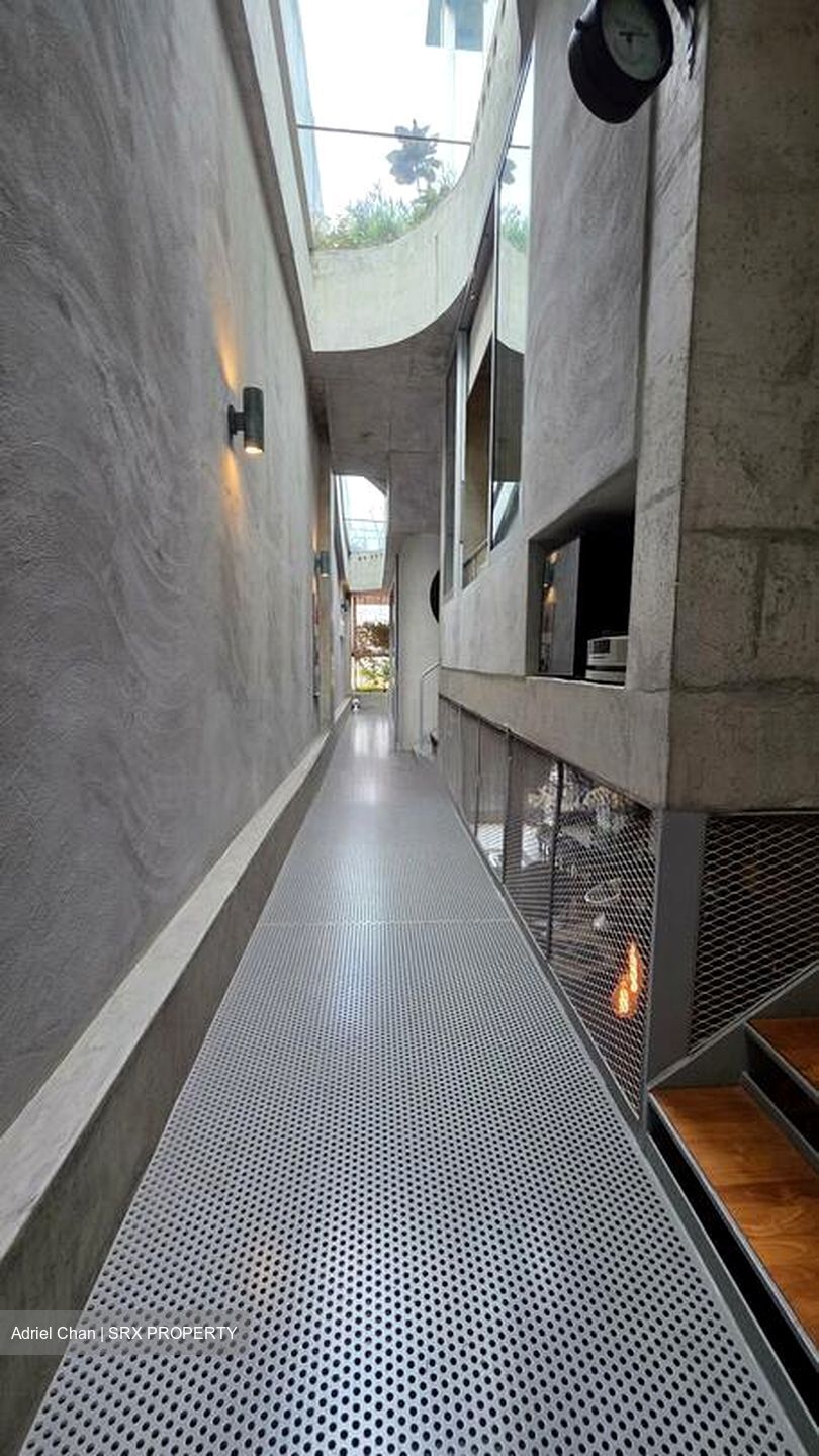 Jalan Tanjong (D16), Terrace #523428451